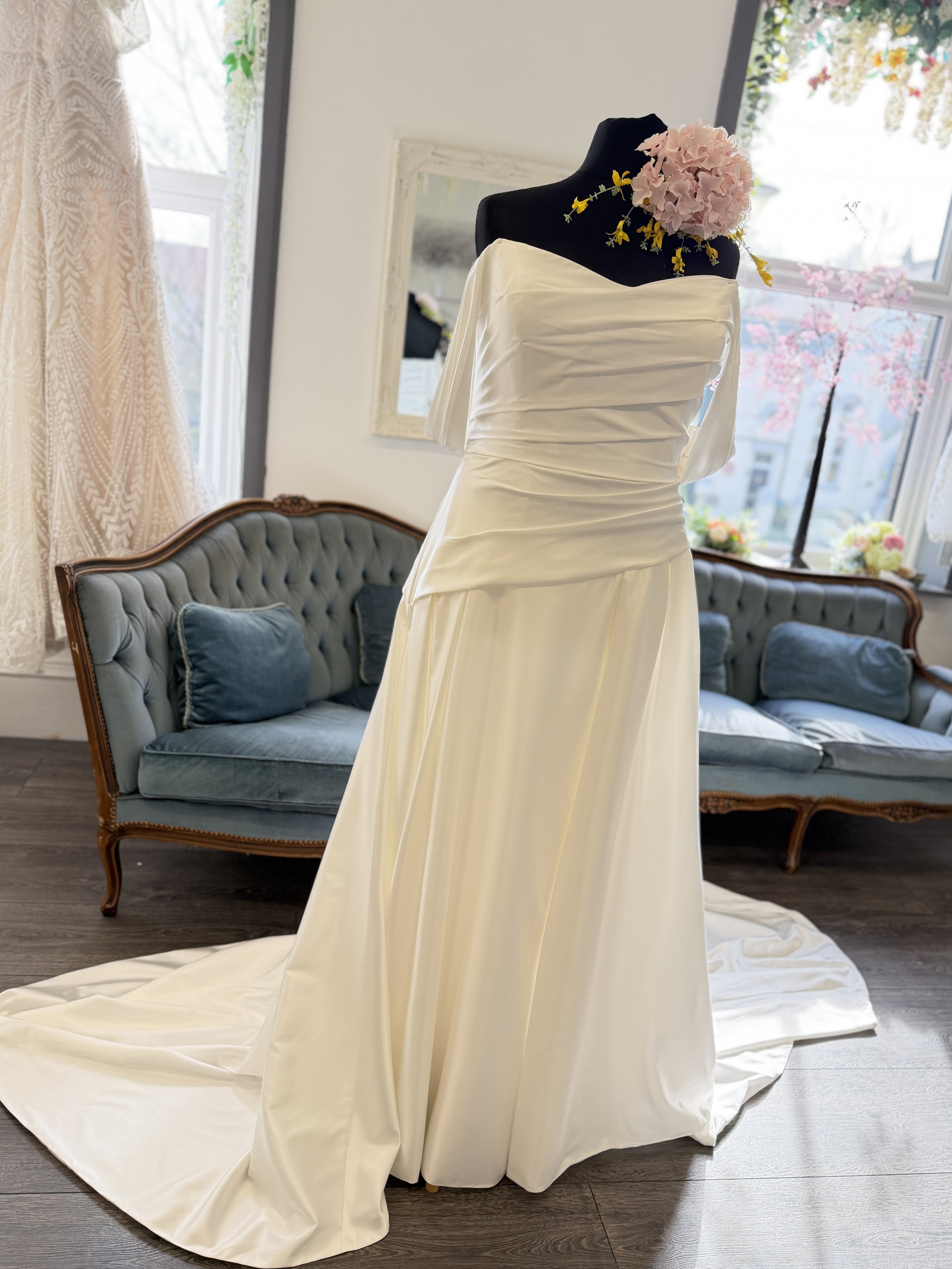 Madi Lane - Lucas - Size 22